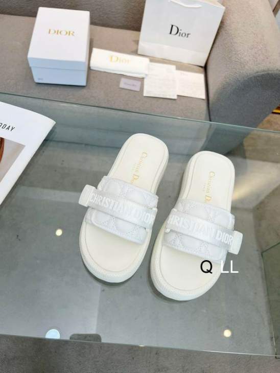 Picture of Dior Slippers _SKUDiorsz35-40LL07012980